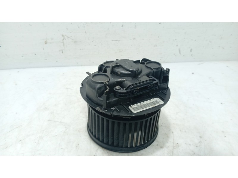 Recambio de ventilador calefaccion para nissan note (e11, ne11) 1.5 dci referencia OEM IAM 272269U01A  