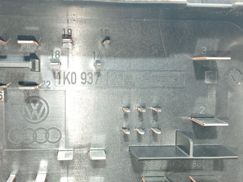 Recambio de caja reles / fusibles para seat altea (5p1) 1.9 tdi referencia OEM IAM   