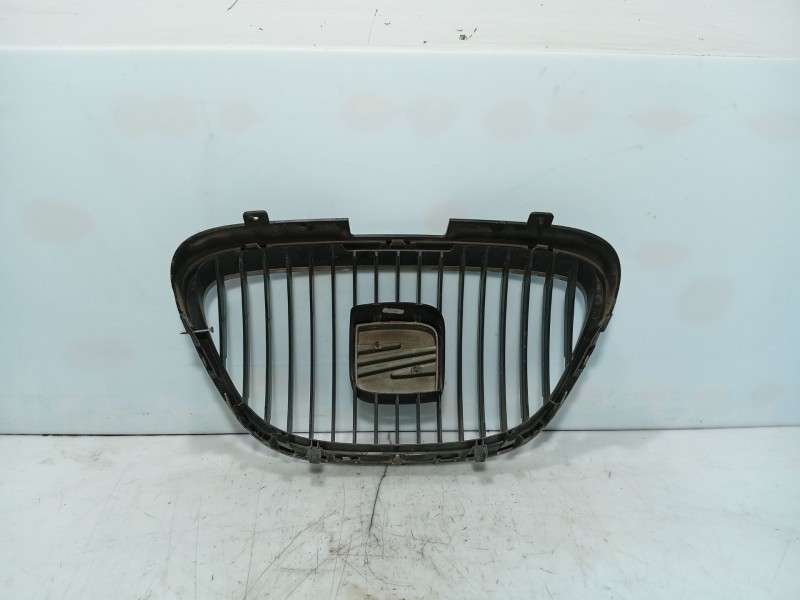 Recambio de moldura para seat altea (5p1) 1.9 tdi referencia OEM IAM   