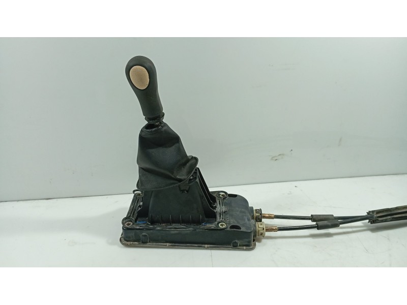Recambio de palanca cambio para nissan micra iii (k12) 1.2 16v referencia OEM IAM 3889010  