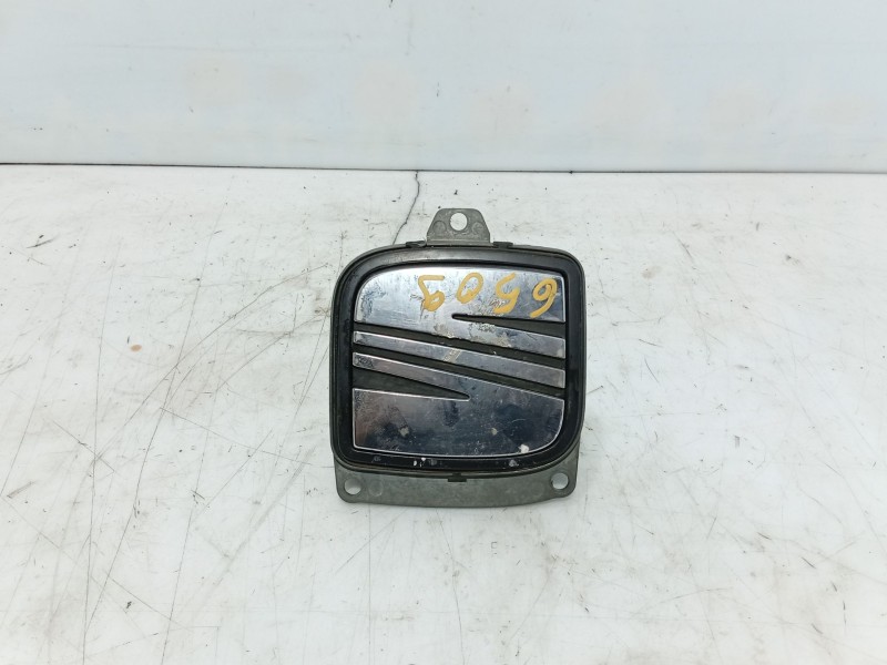 Recambio de maneta porton para seat altea (5p1) 1.9 tdi referencia OEM IAM 5P0827565D  