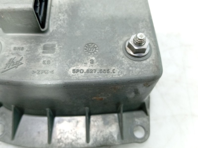 Recambio de maneta porton para seat altea (5p1) 1.9 tdi referencia OEM IAM 5P0827565D  