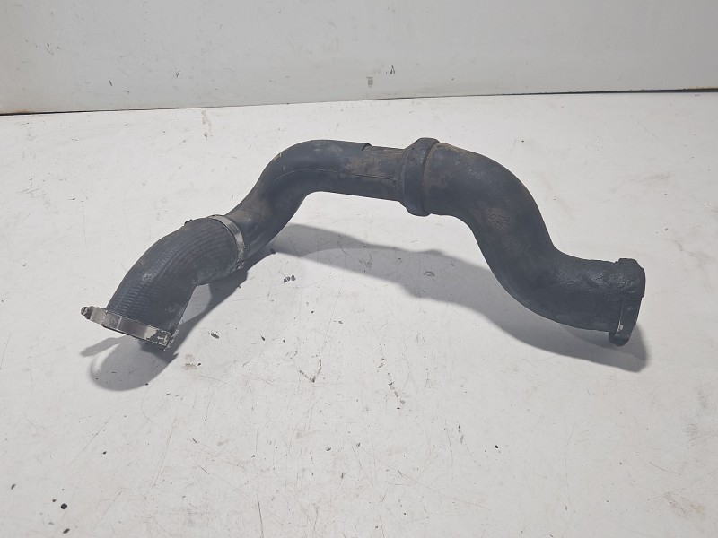 Recambio de tubo para dodge caliber 2.0 crd referencia OEM IAM 68021536AA  