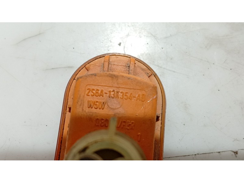 Recambio de piloto lateral izquierdo para ford fusion (ju_) 1.4 referencia OEM IAM 1336185  