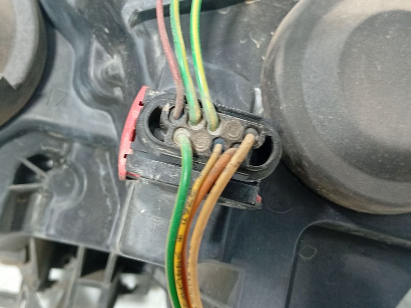 Recambio de faro derecho para citroën c4 i sedán 1.6 16v referencia OEM IAM 6206E6  