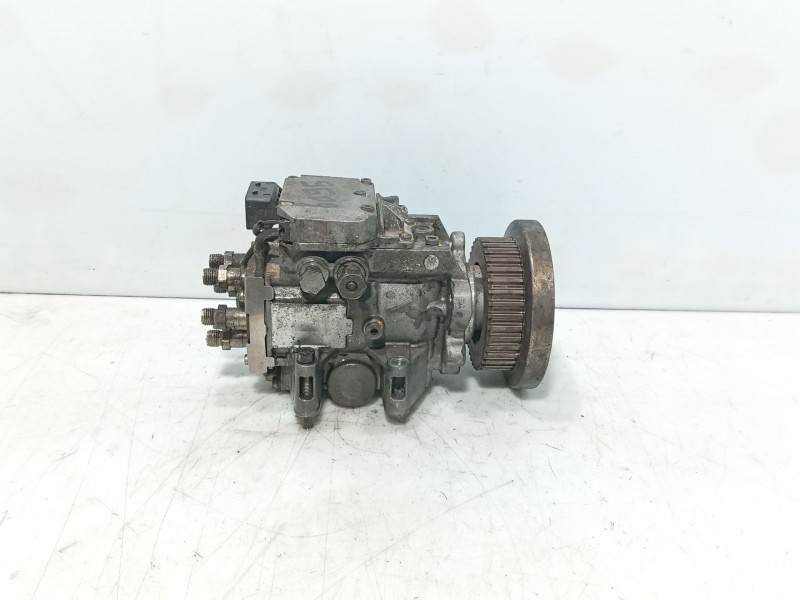 Recambio de bomba inyeccion para audi a4 b6 avant (8e5) 2.5 tdi referencia OEM IAM 059130106JX  