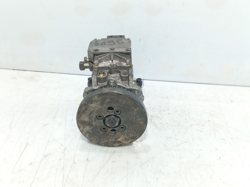 Recambio de bomba inyeccion para audi a4 b6 avant (8e5) 2.5 tdi referencia OEM IAM 059130106JX  