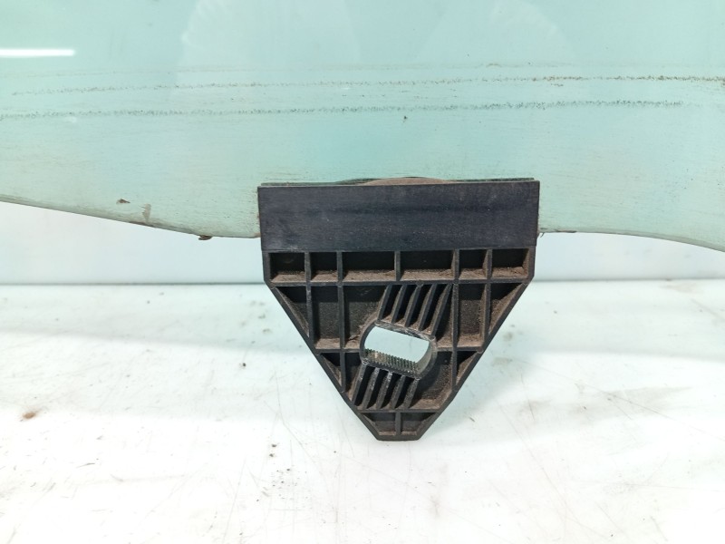 Recambio de luna delantera izquierda para audi a4 b6 avant (8e5) 2.5 tdi referencia OEM IAM   
