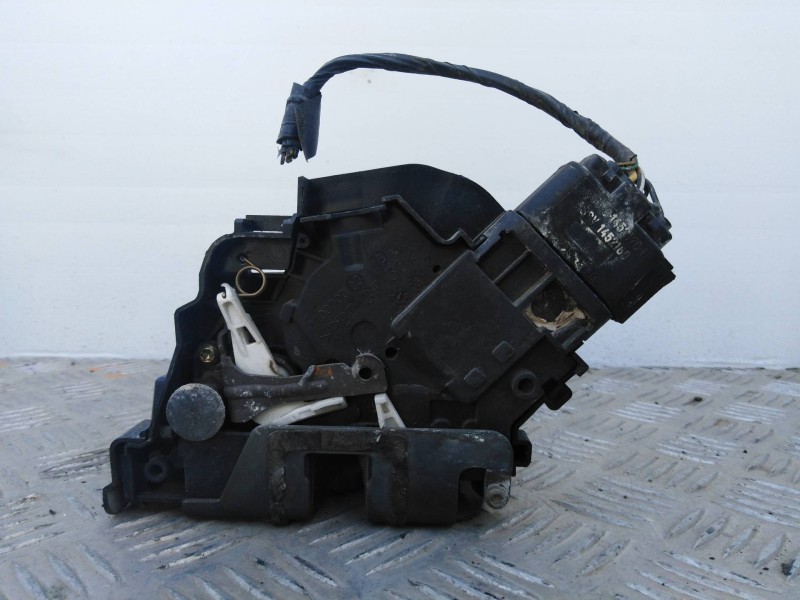 Recambio de cerradura puerta delantera izquierda para ford focus berlina (cap) trend   |   03.05 - 12.07 | 2005 - 2007 | 116 cv 