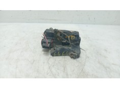 Recambio de cerradura puerta trasera derecha para renault trafic ii furgoneta (fl) 2.0 dci 115 (fl01, fl0u) referencia OEM IAM 8 2