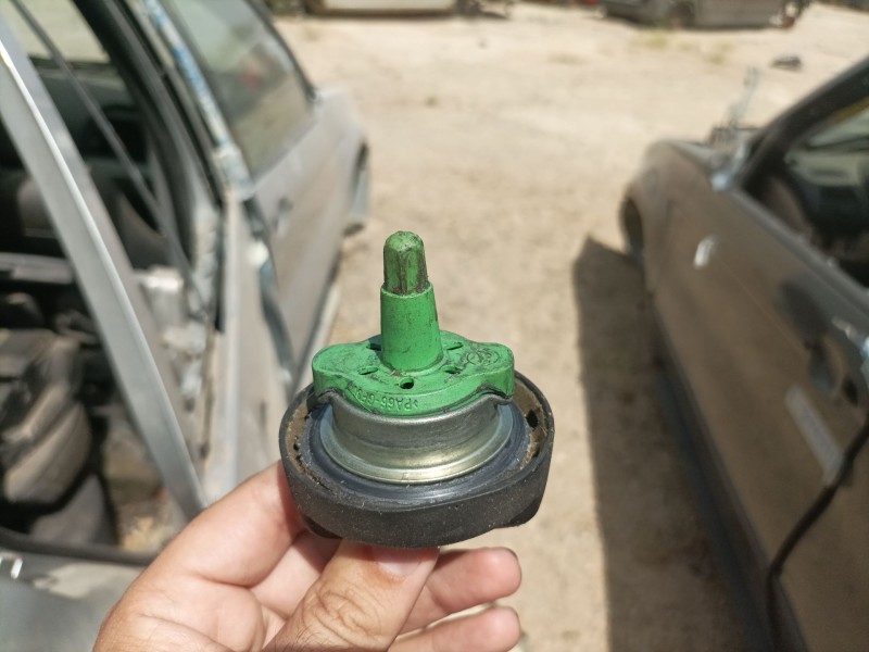 Recambio de tapon combustible para bmw x5 (e53) 3.0 d referencia OEM IAM 16117222330  