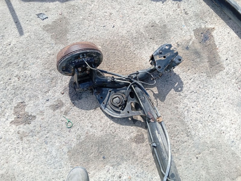 Recambio de eje trasero para nissan note (e11, ne11) 1.5 dci referencia OEM IAM   