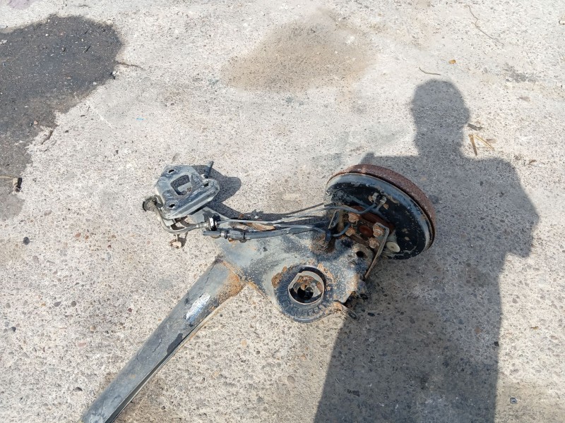 Recambio de eje trasero para fiat grande punto (199_) 1.3 d multijet referencia OEM IAM   