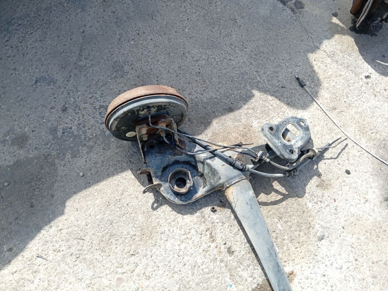 Recambio de eje trasero para fiat grande punto (199_) 1.3 d multijet referencia OEM IAM   