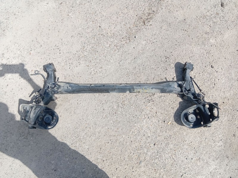 Recambio de eje trasero para hyundai i20 i (pb, pbt) 1.2 referencia OEM IAM   