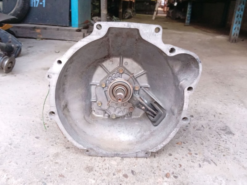 Recambio de caja cambios para hyundai h 1 2.5 diesel referencia OEM IAM 430004B080  
