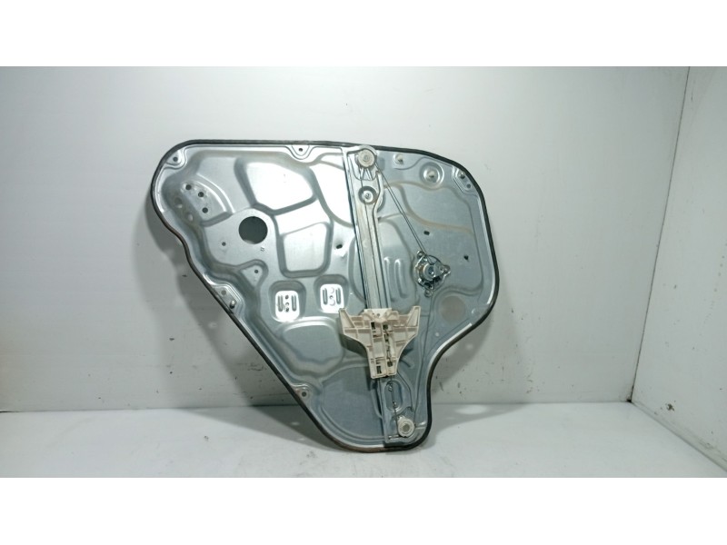 Recambio de elevalunas trasero derecho para hyundai i30 (fd) 1.4 referencia OEM IAM 834812R000  