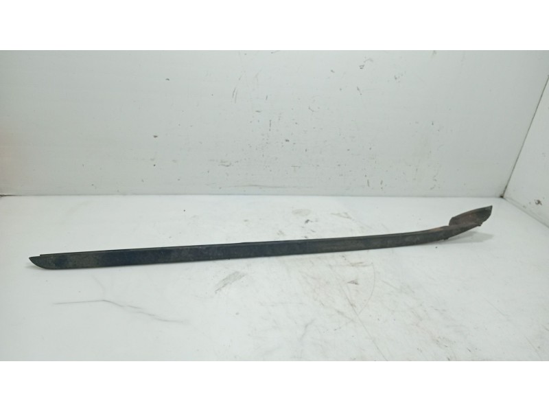 Recambio de moldura para hyundai i30 (fd) 1.4 referencia OEM IAM   