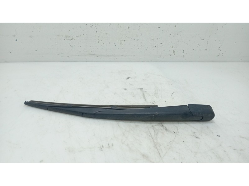 Recambio de brazo limpia trasero para hyundai i30 (fd) 1.4 referencia OEM IAM 988112L000  