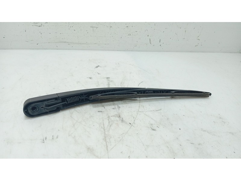 Recambio de brazo limpia trasero para hyundai i30 (fd) 1.4 referencia OEM IAM 988112L000  