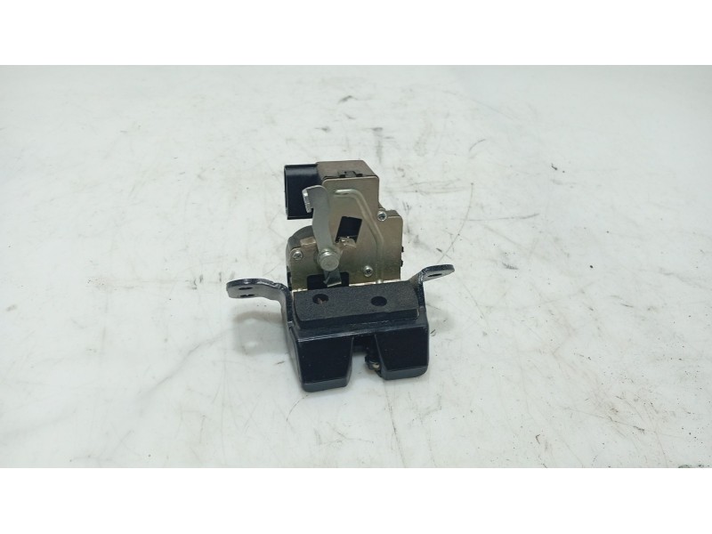 Recambio de cerradura maletero / porton para hyundai i30 (fd) 1.4 referencia OEM IAM 812302L000  