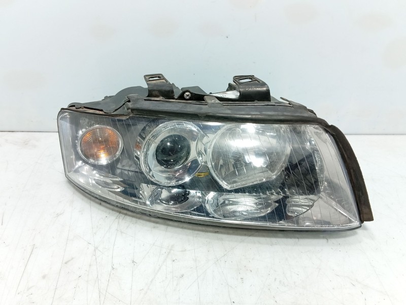 Recambio de faro derecho para audi a4 b6 avant (8e5) 2.5 tdi referencia OEM IAM 8E0941030C  