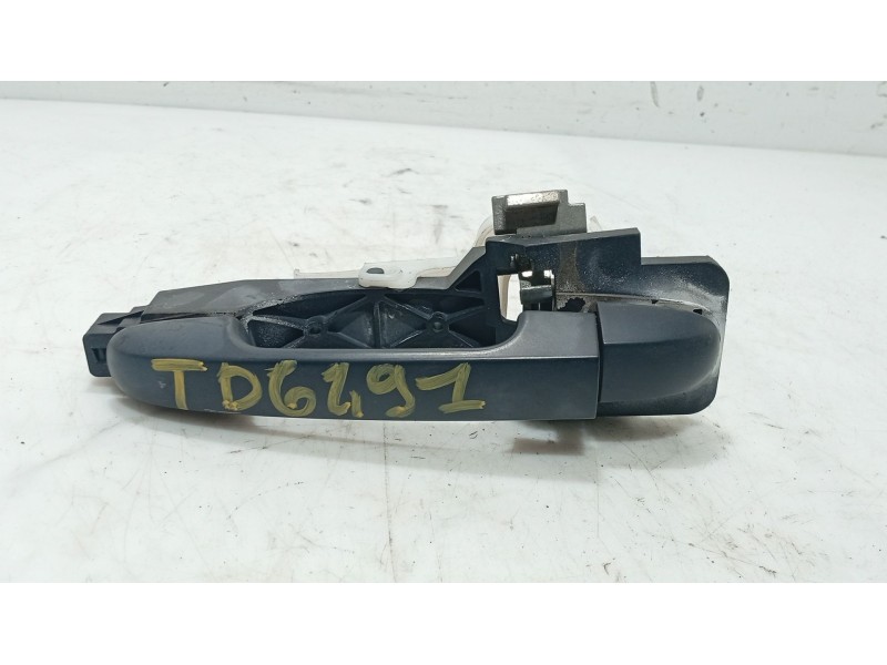 Recambio de maneta exterior trasera derecha para hyundai i30 (fd) 1.4 referencia OEM IAM 826511H000 / 826511H010  