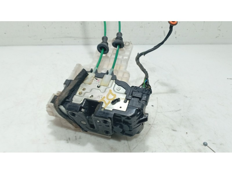 Recambio de cerradura puerta delantera izquierda para hyundai i30 (fd) 1.4 referencia OEM IAM 813102L020  