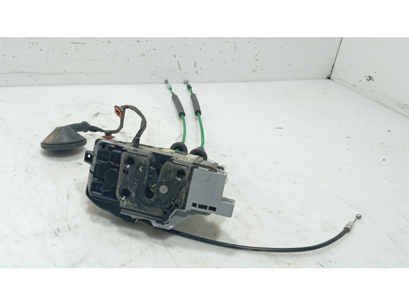 Recambio de cerradura puerta trasera derecha para hyundai i30 (fd) 1.4 referencia OEM IAM 814202L010  
