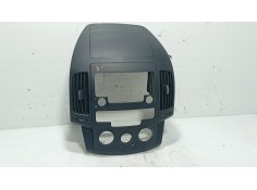 Recambio de moldura para hyundai i30 (fd) 1.4 referencia OEM IAM   