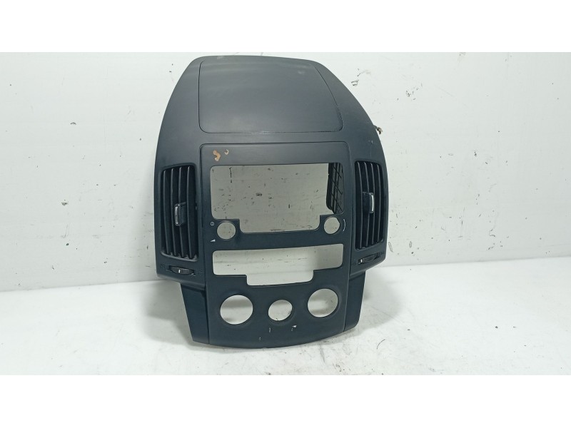 Recambio de moldura para hyundai i30 (fd) 1.4 referencia OEM IAM   