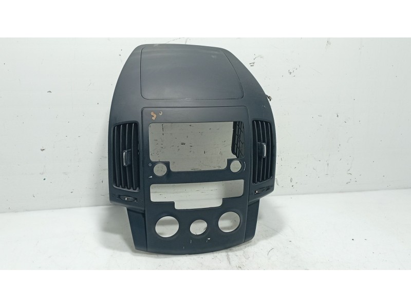 Recambio de moldura para hyundai i30 (fd) 1.4 referencia OEM IAM   