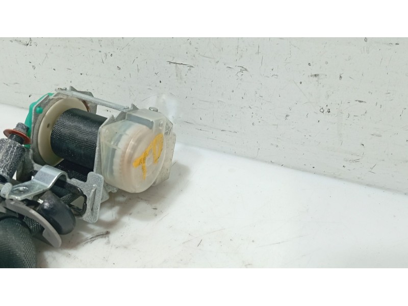 Recambio de cinturon seguridad trasero derecho para hyundai i30 (fd) 1.4 referencia OEM IAM 898202R000WK  