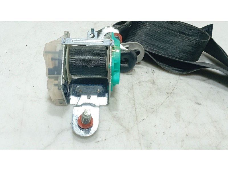 Recambio de cinturon seguridad trasero derecho para hyundai i30 (fd) 1.4 referencia OEM IAM 898202R000WK  