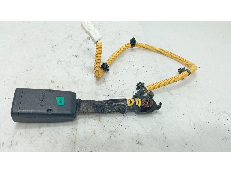 Recambio de anclaje cinturon delantero derecho para hyundai i30 (fd) 1.4 referencia OEM IAM   