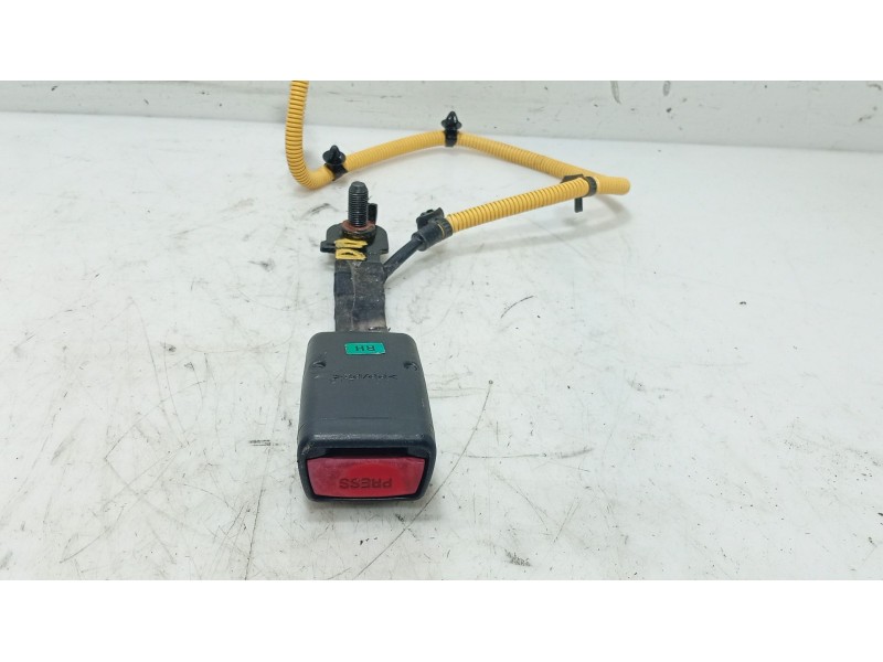 Recambio de anclaje cinturon delantero derecho para hyundai i30 (fd) 1.4 referencia OEM IAM   