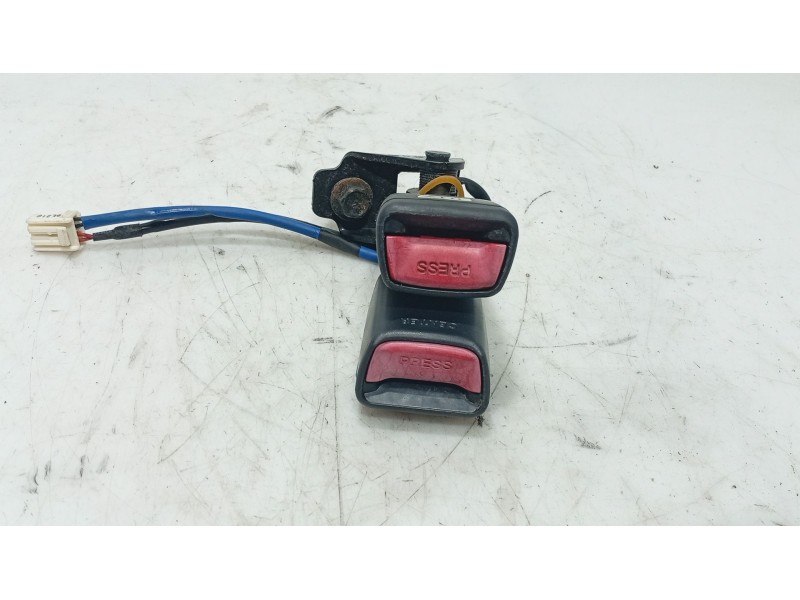 Recambio de anclaje cinturon trasero izquierdo para hyundai i30 (fd) 1.4 referencia OEM IAM   