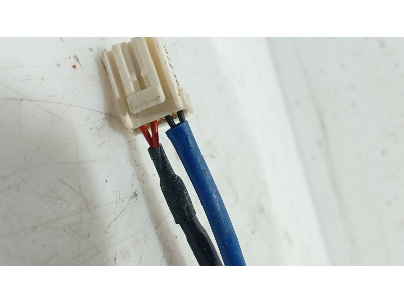 Recambio de anclaje cinturon trasero izquierdo para hyundai i30 (fd) 1.4 referencia OEM IAM   