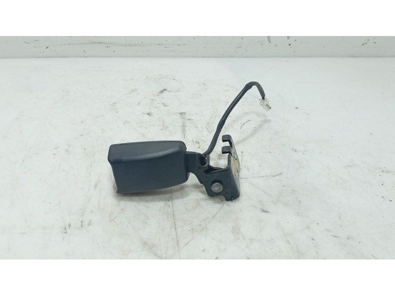 Recambio de anclaje cinturon trasero derecho para hyundai i30 (fd) 1.4 referencia OEM IAM   