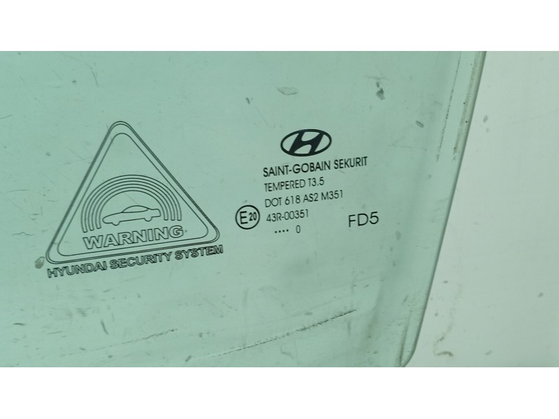 Recambio de luna delantera izquierda para hyundai i30 (fd) 1.4 referencia OEM IAM 824112R010  