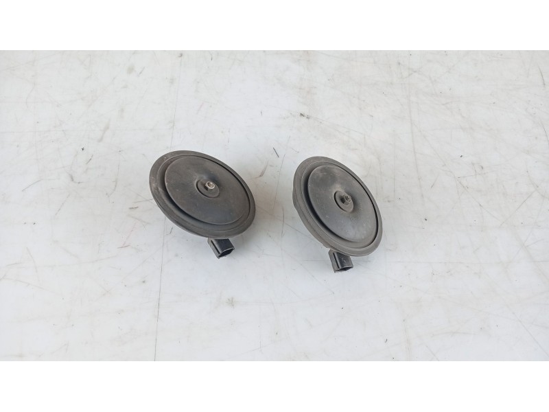 Recambio de claxon para hyundai i30 (fd) 1.4 referencia OEM IAM 966203K000 / 966103K001  