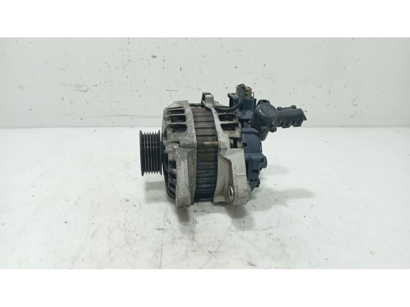 Recambio de alternador para hyundai i30 (fd) 1.4 referencia OEM IAM 373002B101  