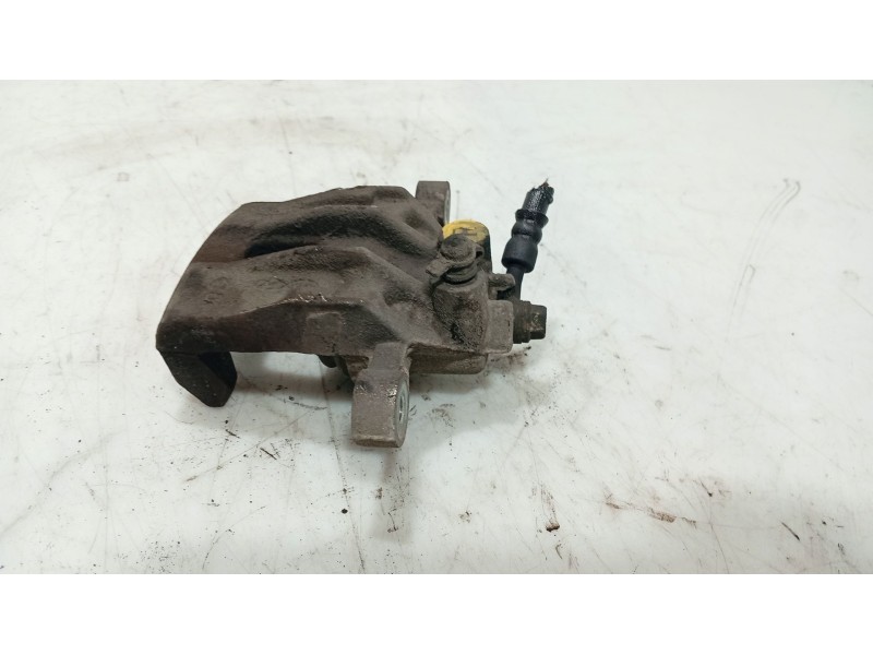 Recambio de pinza freno trasera derecha para hyundai i30 (fd) 1.4 referencia OEM IAM 583111HA00 / 582301H300  