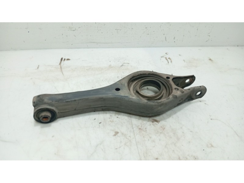 Recambio de brazo suspension trasero derecho para hyundai i30 (fd) 1.4 referencia OEM IAM   
