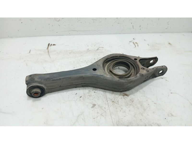 Recambio de brazo suspension trasero derecho para hyundai i30 (fd) 1.4 referencia OEM IAM   