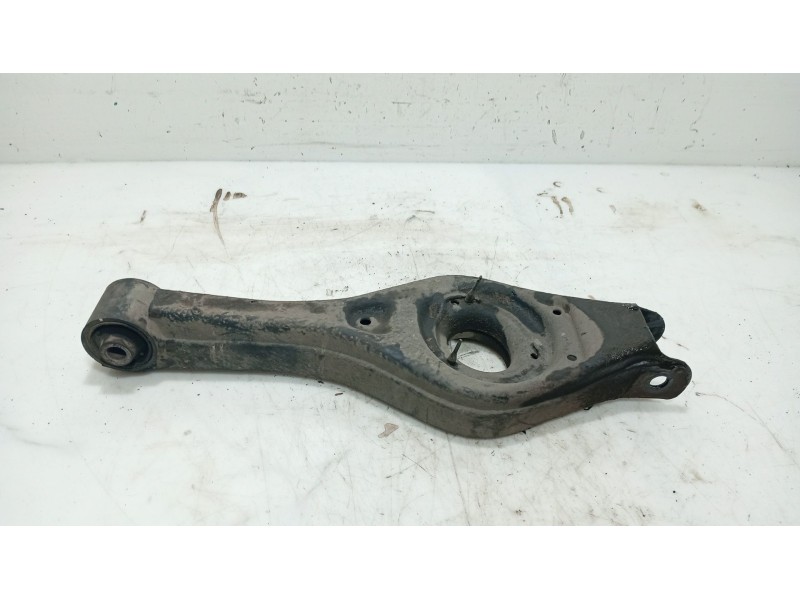 Recambio de brazo suspension trasero derecho para hyundai i30 (fd) 1.4 referencia OEM IAM   