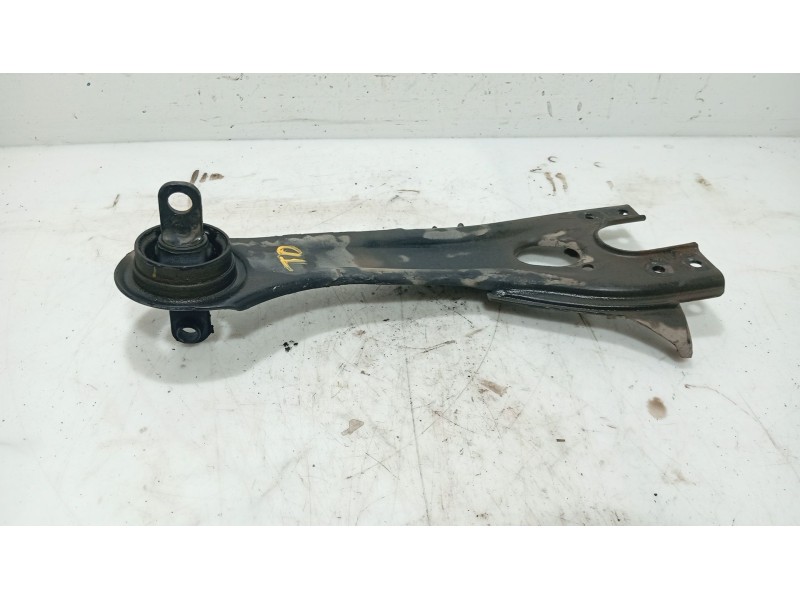 Recambio de brazo suspension trasero derecho para hyundai i30 (fd) 1.4 referencia OEM IAM   