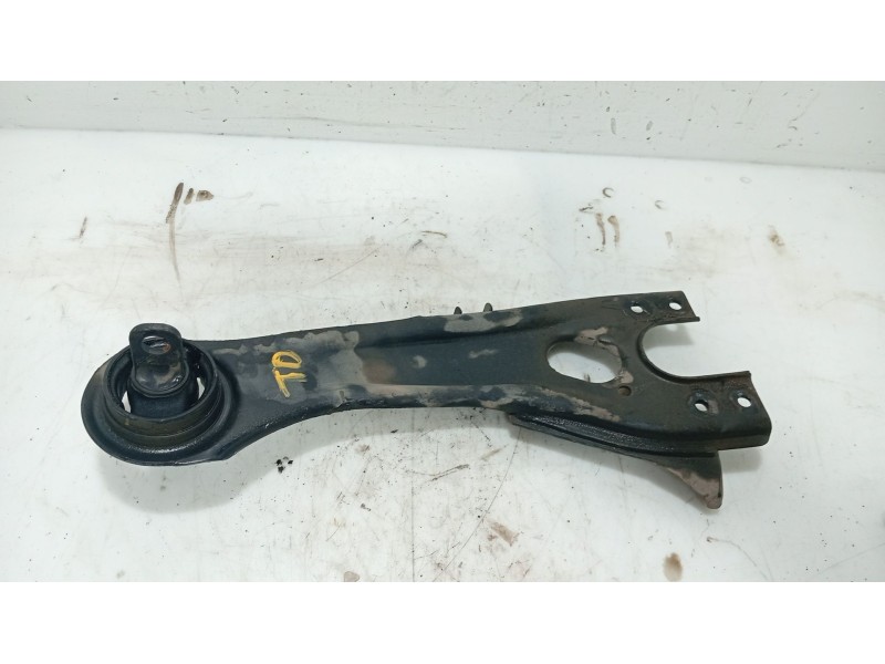 Recambio de brazo suspension trasero derecho para hyundai i30 (fd) 1.4 referencia OEM IAM   