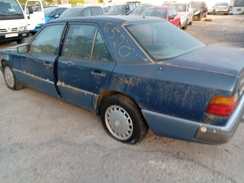 mercedes-benz 124 sedán (w124) del año 1991