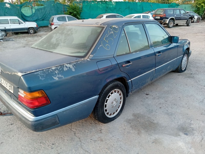 mercedes-benz 124 sedán (w124) del año 1991